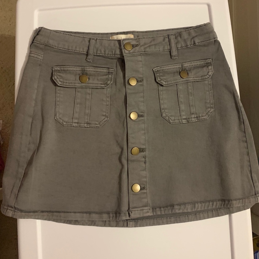 Altar’d State Button-up gray skirt